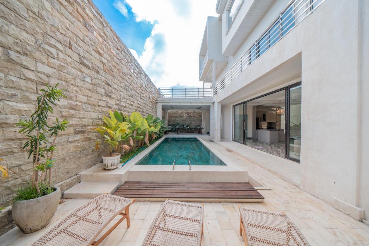 Villa Karen Uluwatu Exteriör bild